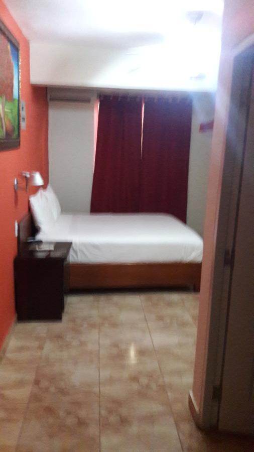 Hotel Samana Spring Zewnętrze zdjęcie