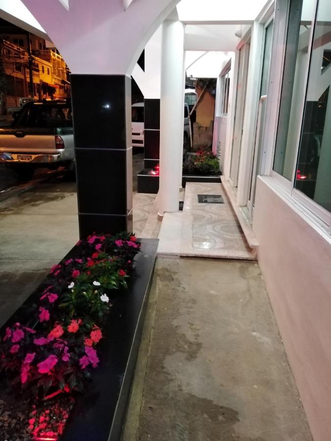 Hotel Samana Spring Zewnętrze zdjęcie